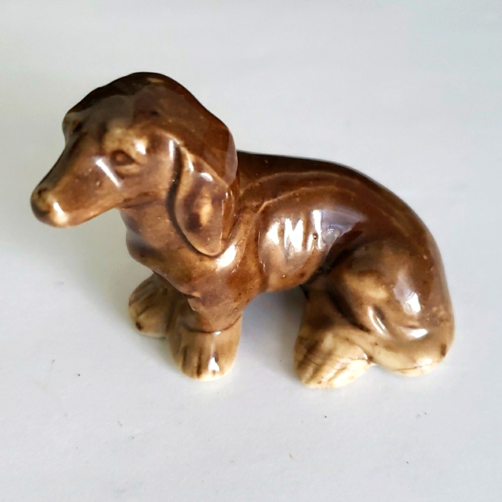 Sweet little Vintage Dahshund Dog made in Japan